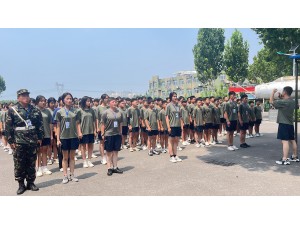 軍訓(xùn)生活